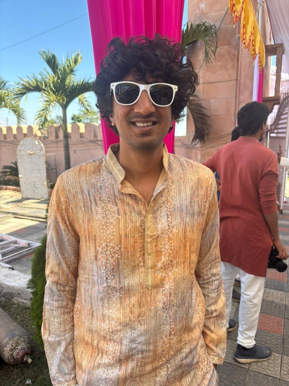 Rinal at an outdoor event, the duality